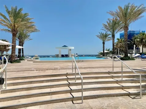 3101 S Ocean Drive Hollywood FL 33019