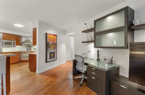 3500 Mystic Pointe Drive Aventura FL 33180