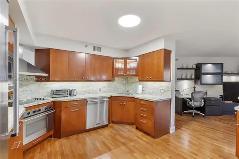 3500 Mystic Pointe Drive Aventura FL 33180