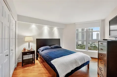3500 Mystic Pointe Drive Aventura FL 33180