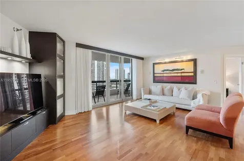 3500 Mystic Pointe Drive Aventura FL 33180
