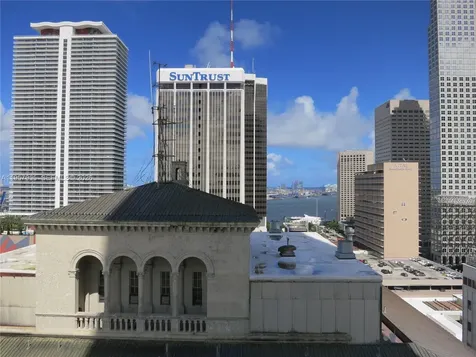 151 SE 1 Street Miami FL 33131