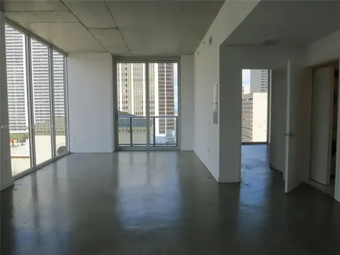 151 SE 1 Street Miami FL 33131