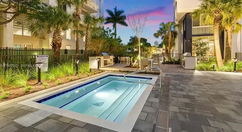 740 N Dixie Highway West Palm Beach FL 33401