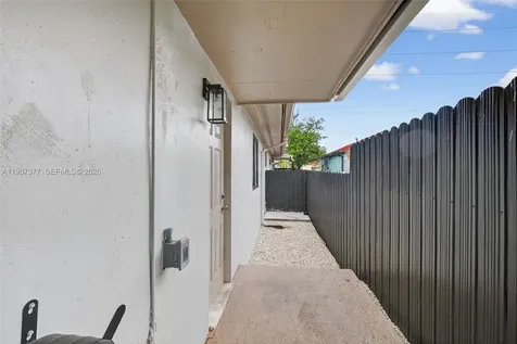4727 NW 4th Street Miami FL 33126