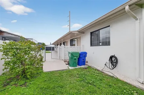 4727 NW 4th Street Miami FL 33126