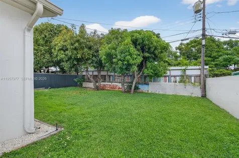 4727 NW 4th Street Miami FL 33126