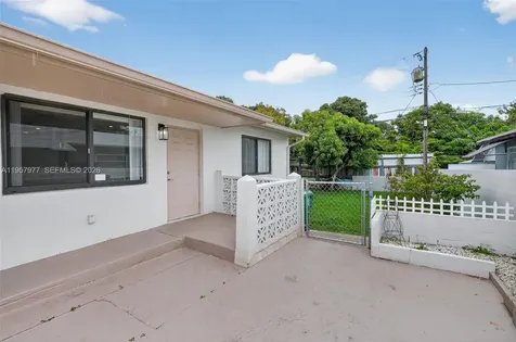 4727 NW 4th Street Miami FL 33126