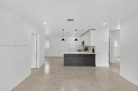 4727 NW 4th Street Miami FL 33126