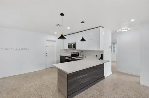4727 NW 4th Street Miami FL 33126
