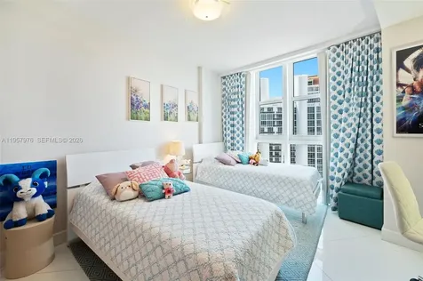 18201 Collins Avenue Sunny Isles Beach FL 33160
