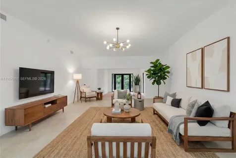 7132 SW 65th Avenue South Miami FL 33143