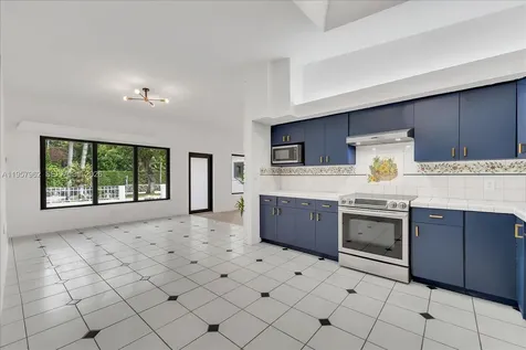 7132 SW 65th Avenue South Miami FL 33143
