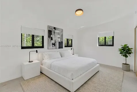 7132 SW 65th Avenue South Miami FL 33143