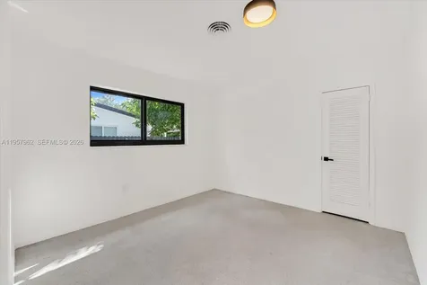 7132 SW 65th Avenue South Miami FL 33143