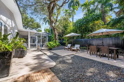 5100 SW 75th Street Miami FL 33143