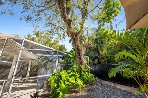 5100 SW 75th Street Miami FL 33143