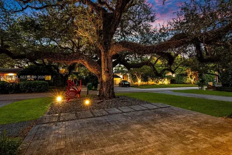 5100 SW 75th Street Miami FL 33143