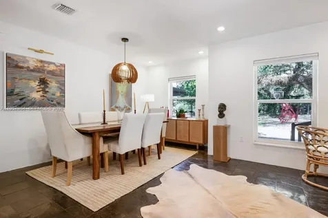 5100 SW 75th Street Miami FL 33143