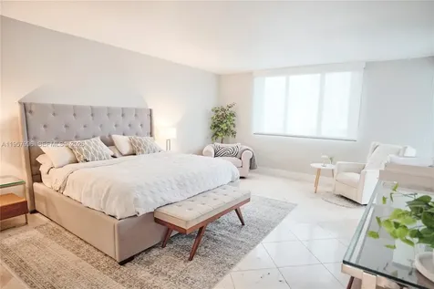 520 Brickell Key Drive Miami FL 33131