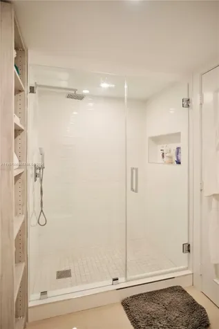 520 Brickell Key Drive Miami FL 33131