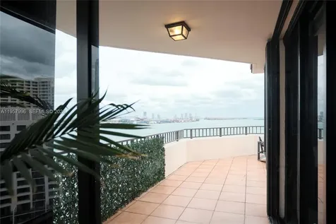 520 Brickell Key Drive Miami FL 33131