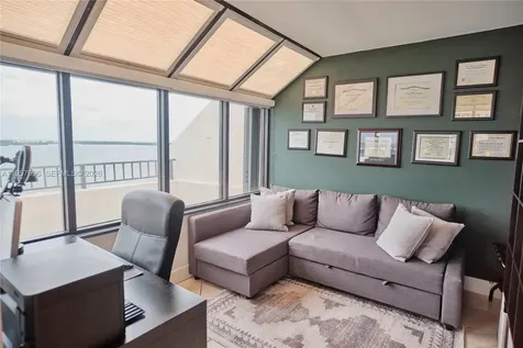 520 Brickell Key Drive Miami FL 33131
