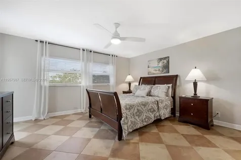 1000 NE 14th Avenue Hallandale Beach FL 33009