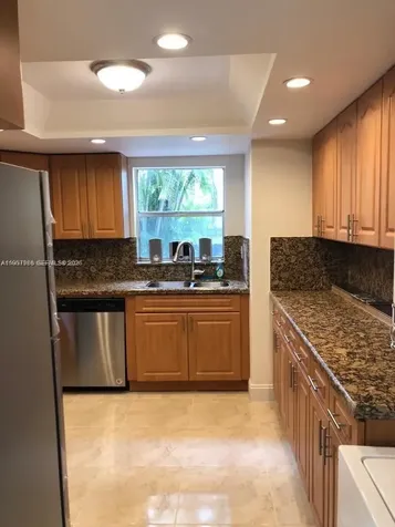 11220 SW 67th Terrace Miami FL 33173