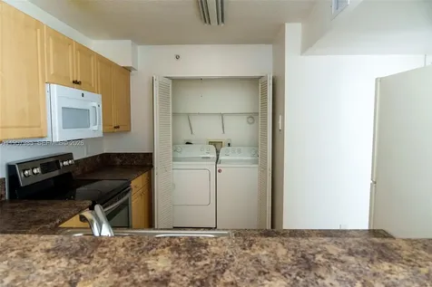 509 E Sheridan Street Dania Beach FL 33004
