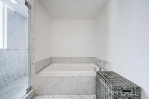 244 Biscayne Boulevard Miami FL 33132