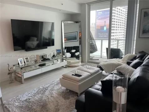 244 Biscayne Boulevard Miami FL 33132