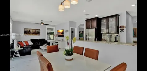 8521 W 33rd Avenue Hialeah FL 33018