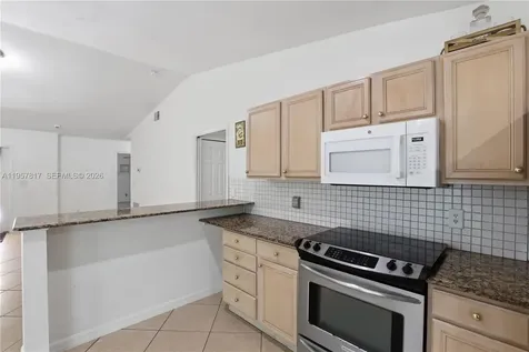 530 7th Street SW Naples FL 34117