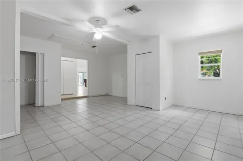 530 7th Street SW Naples FL 34117