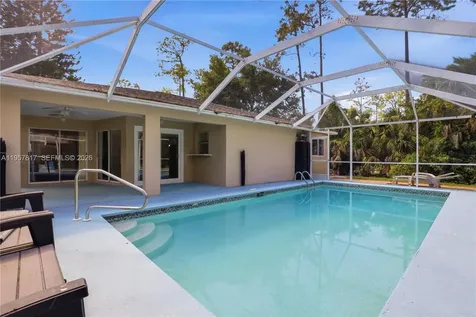 530 7th Street SW Naples FL 34117