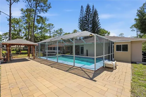 530 7th Street SW Naples FL 34117