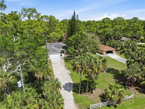 530 7th Street SW Naples FL 34117