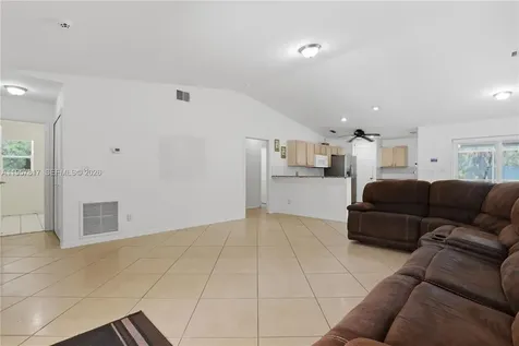 530 7th Street SW Naples FL 34117