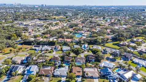 1128 W Rainwood Circle W Palm Beach Gardens FL 33410