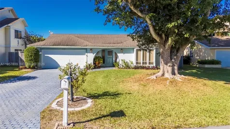 1128 W Rainwood Circle W Palm Beach Gardens FL 33410