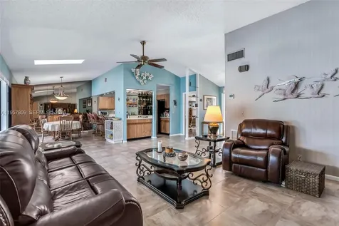 1128 W Rainwood Circle W Palm Beach Gardens FL 33410