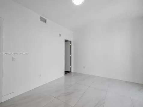 2900 NE 7th Avenue Miami FL 33137