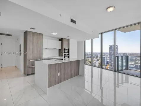 2900 NE 7th Avenue Miami FL 33137
