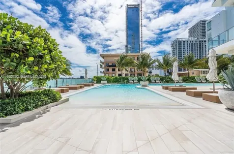 2900 NE 7th Avenue Miami FL 33137