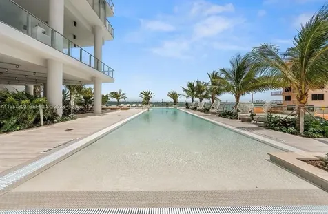 2900 NE 7th Avenue Miami FL 33137