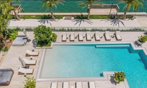 2900 NE 7th Avenue Miami FL 33137
