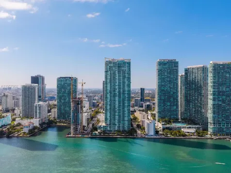 2900 NE 7th Avenue Miami FL 33137