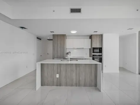 2900 NE 7th Avenue Miami FL 33137