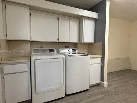 1705 Whitehall Drive Davie FL 33324